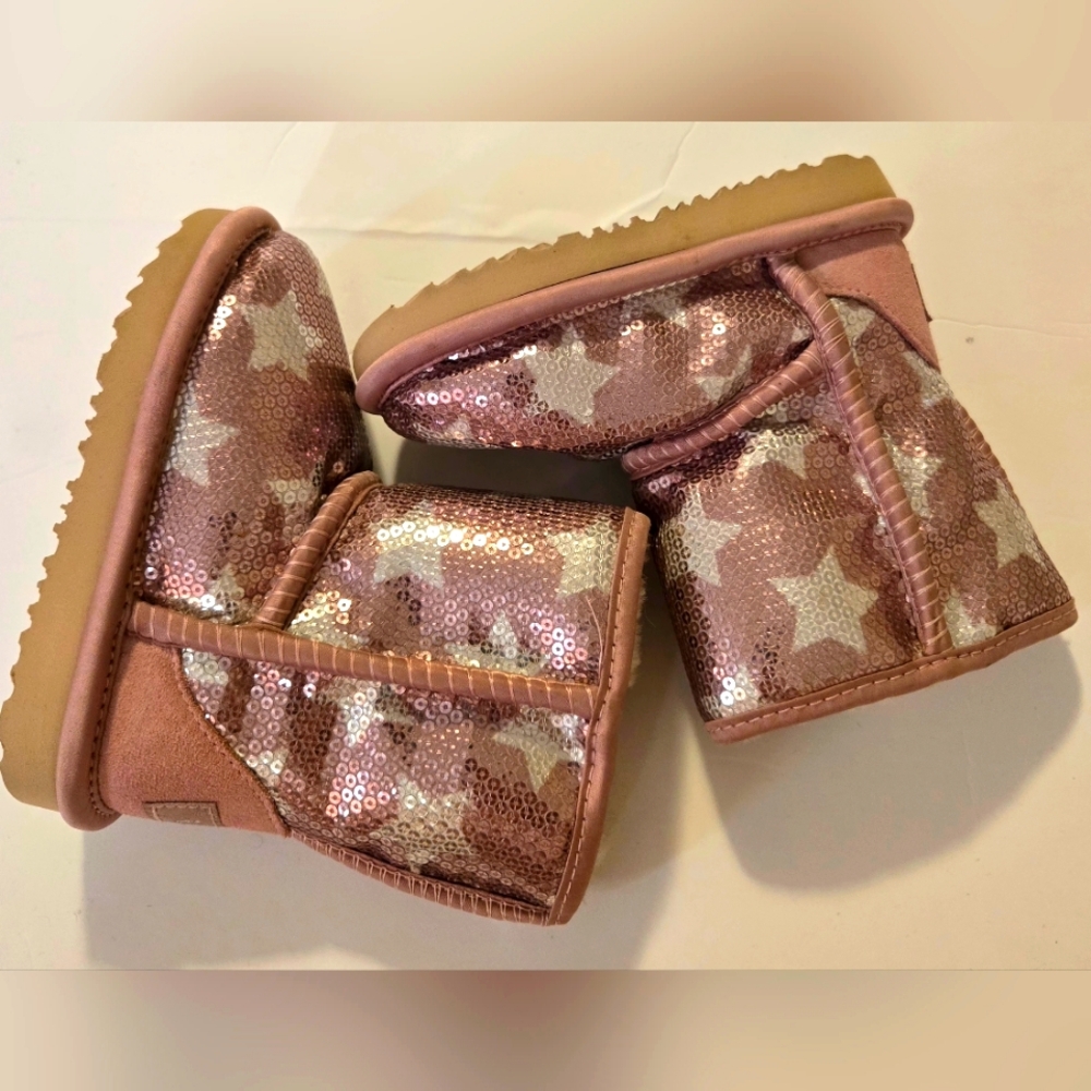 New UGG Pink Sequin Star Boots Girls Size 8